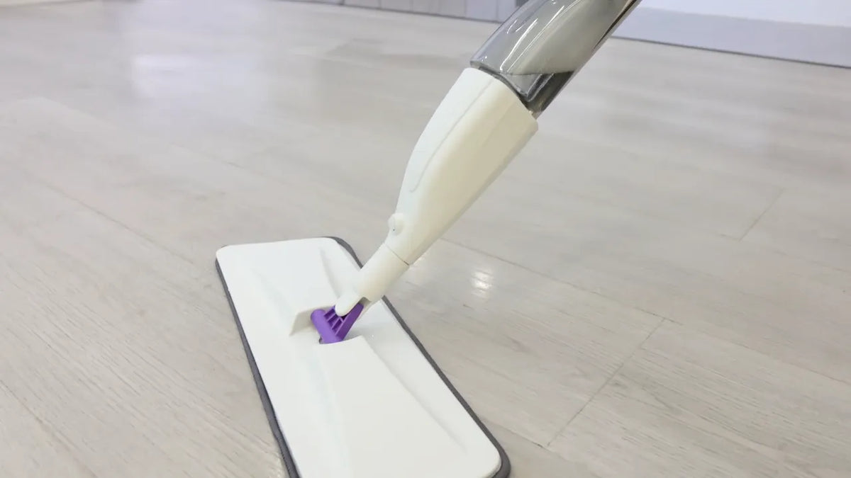 360 Rotating Spray mop with Refillable water Bottle